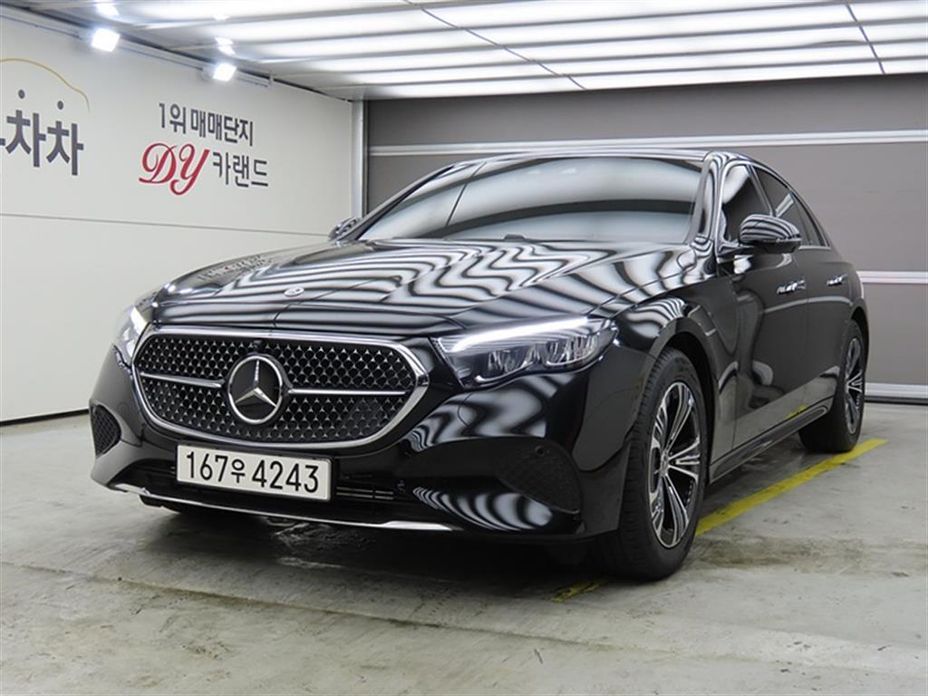Mercedes-Benz E-Class 2026