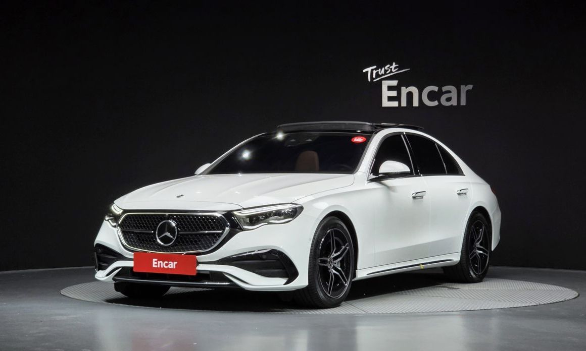 Mercedes-Benz E-Class 2024