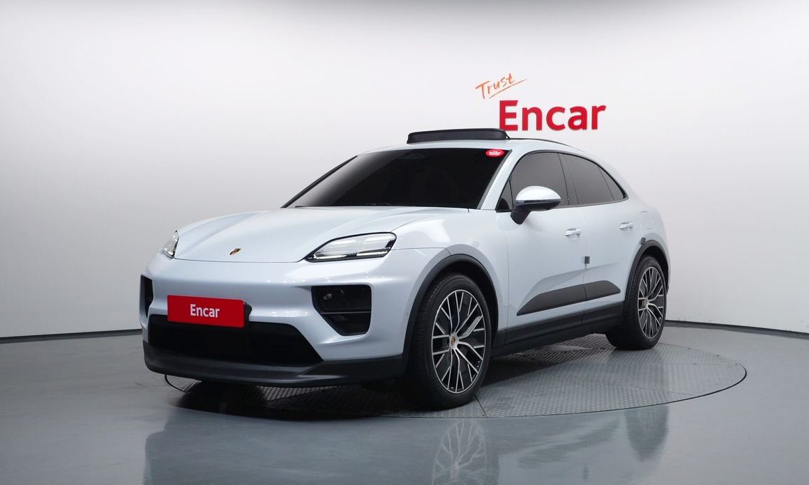 Porsche Macan 2025