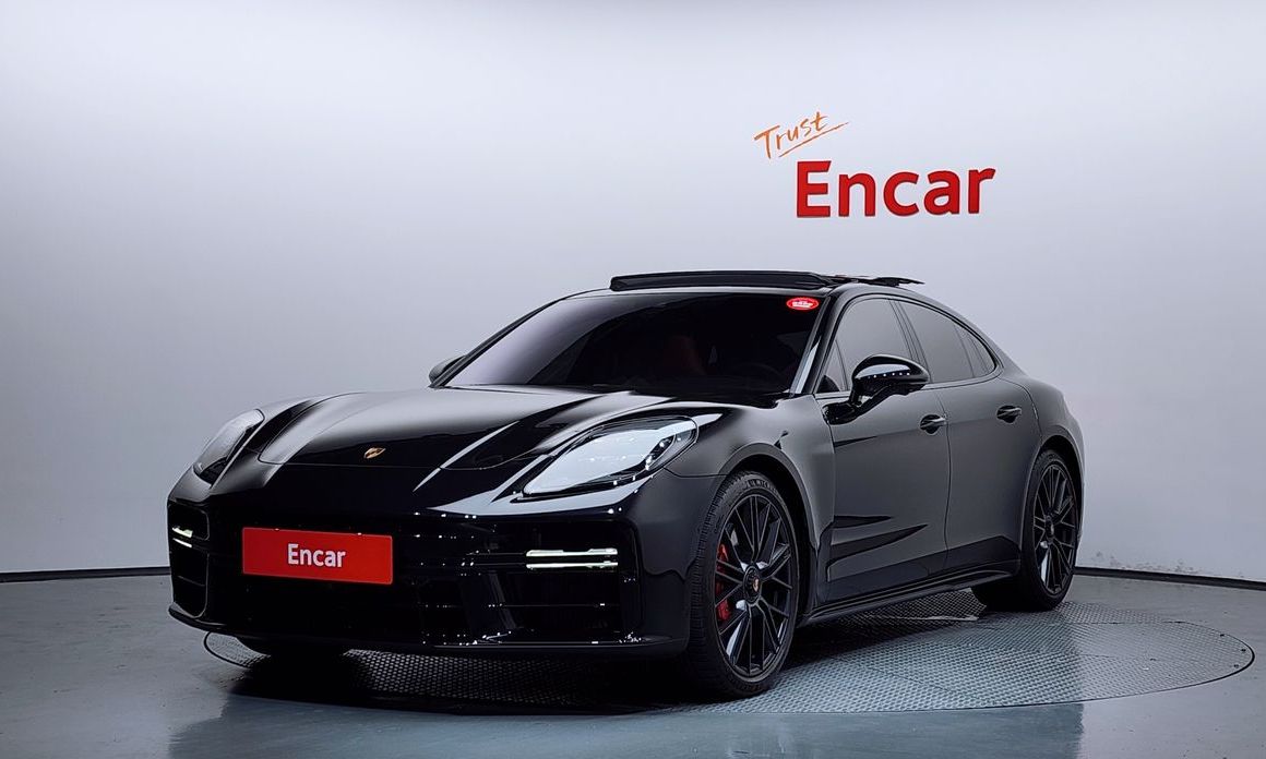 Porsche Panamera 2025