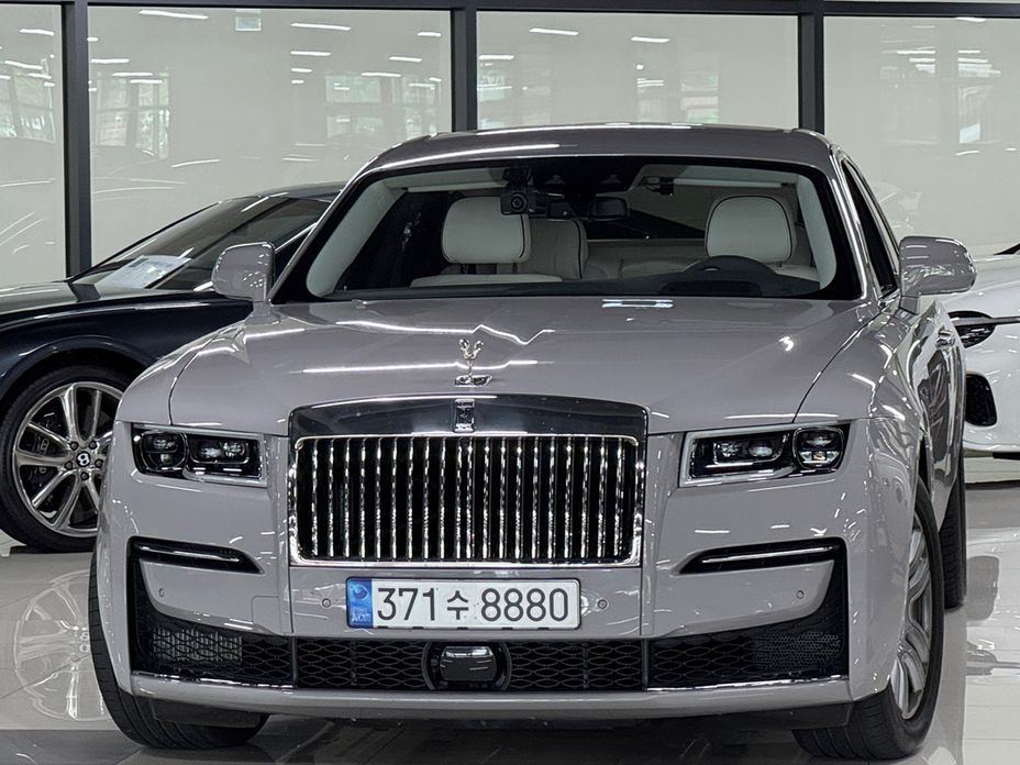 Rolls-Royce Ghost 2023