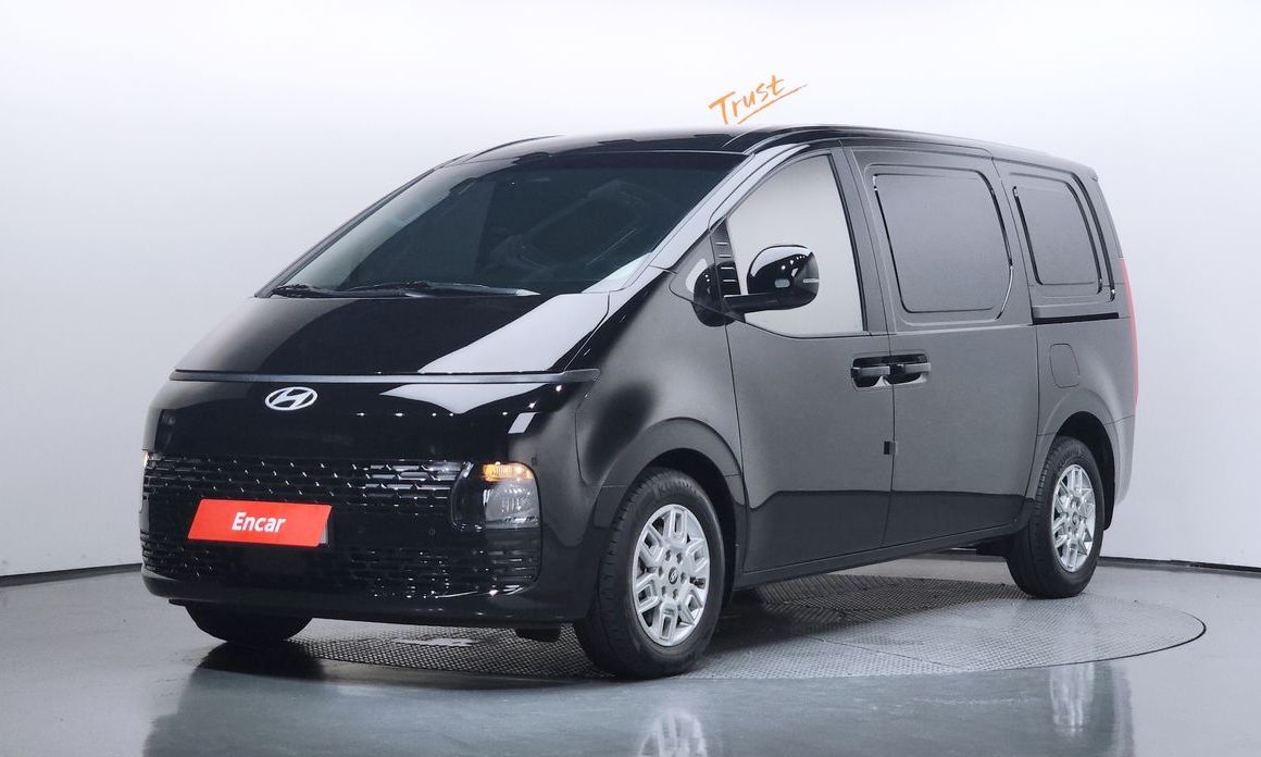 Hyundai Staria 2025