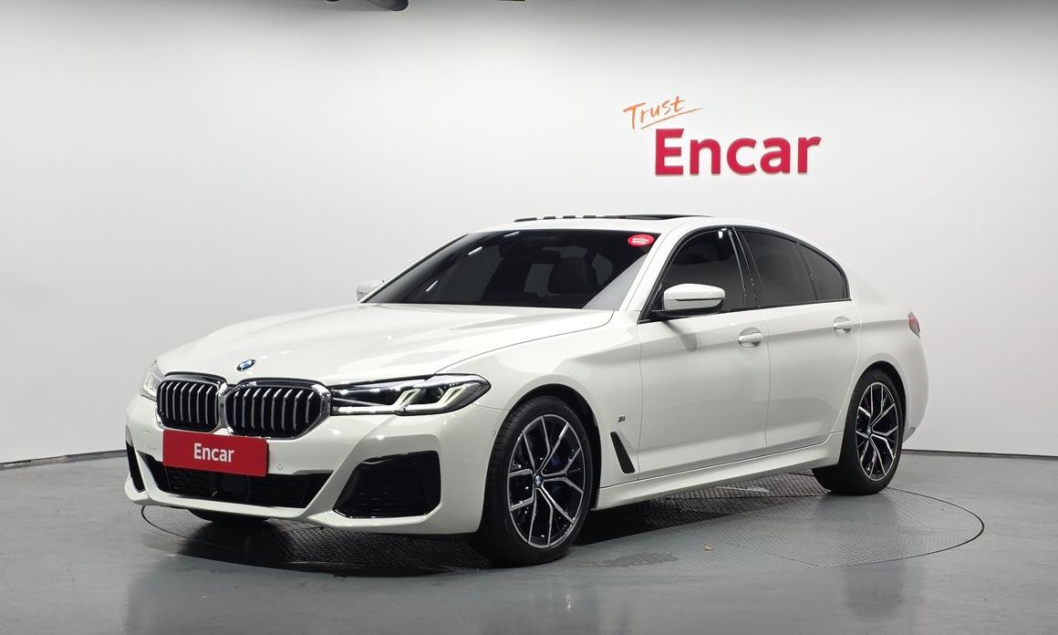 BMW 5-Series 2023
