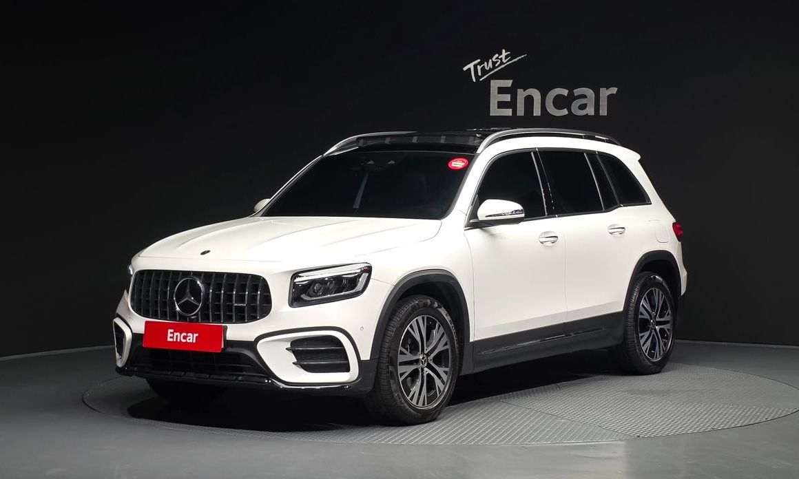 Mercedes-Benz GLB-Class 2024