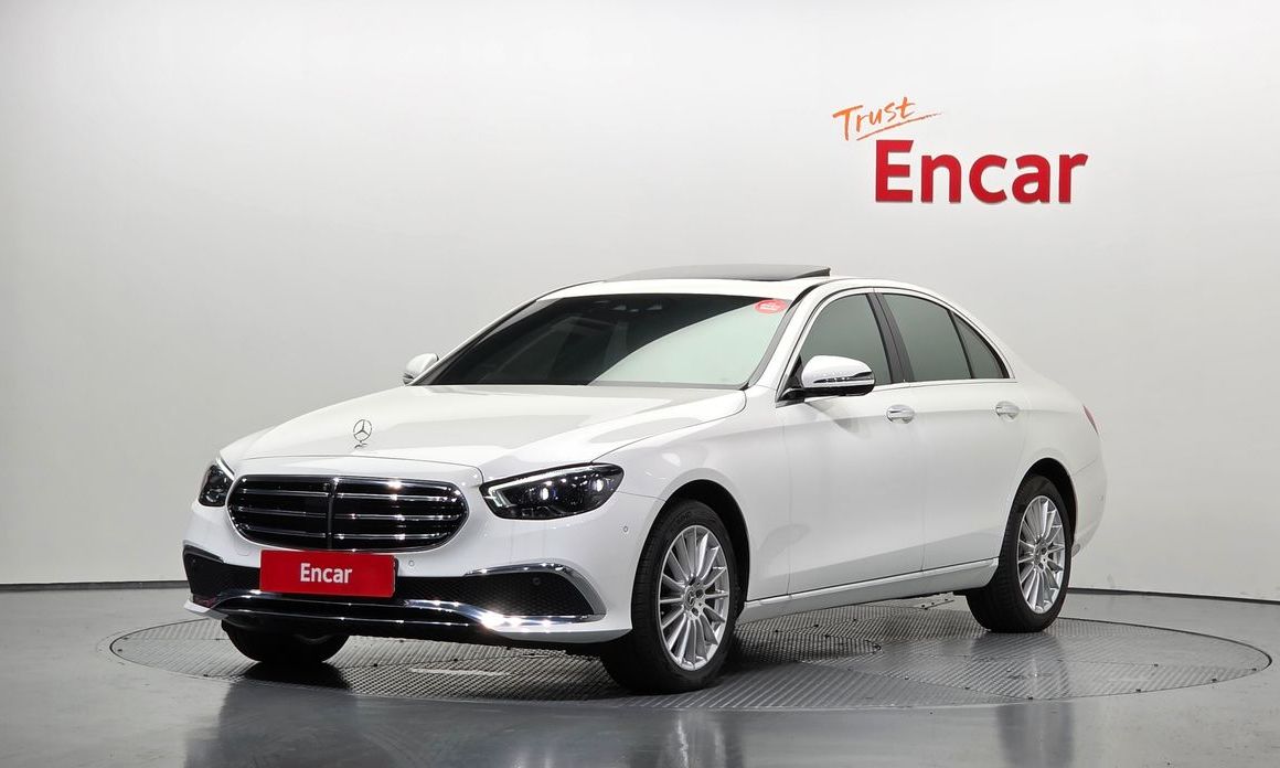 Mercedes-Benz E-Class 2023