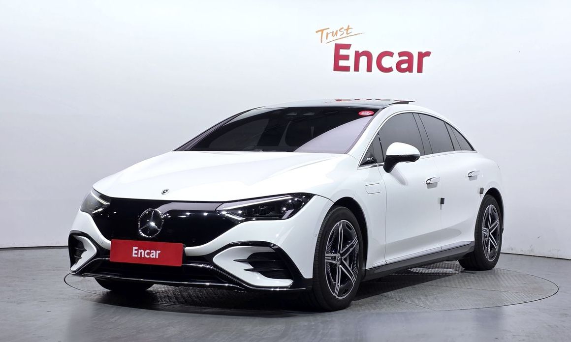 Mercedes-Benz EQE 2024