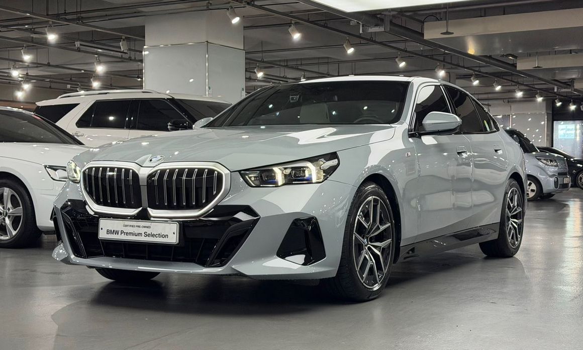 BMW 5-Series 2025