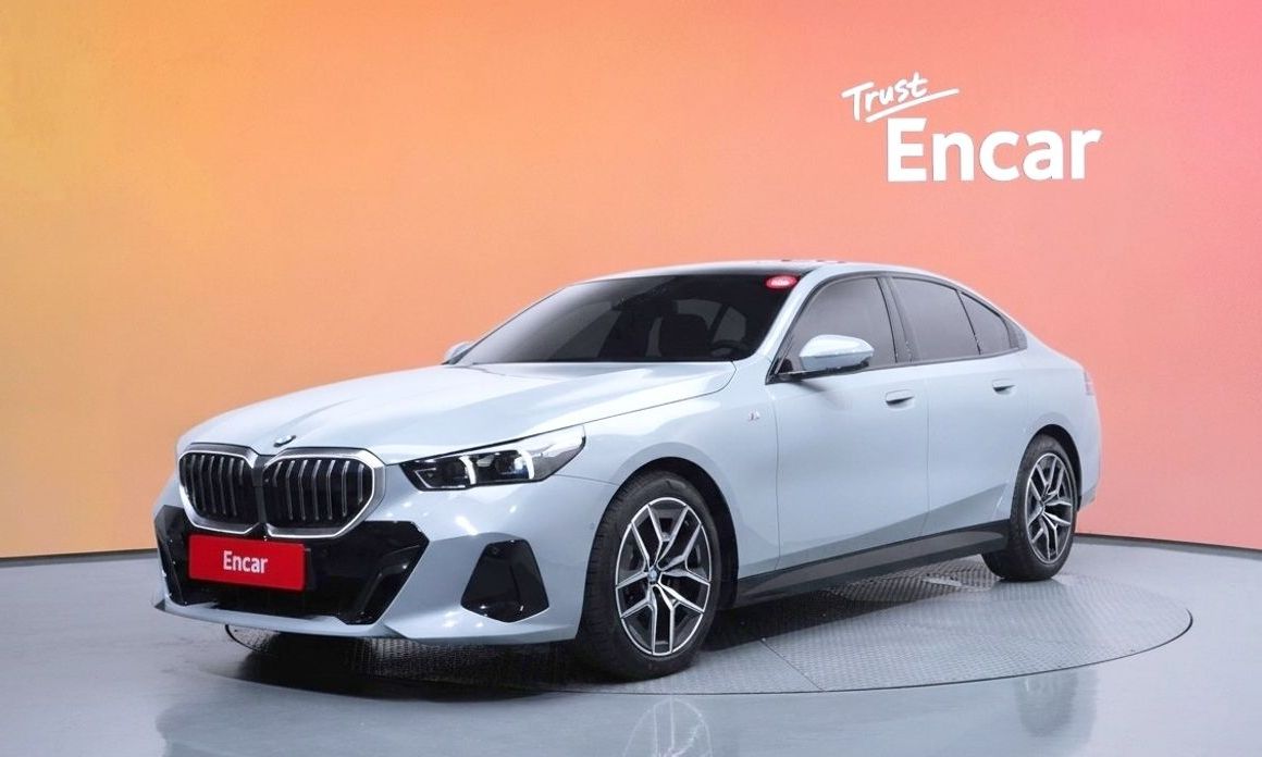 BMW 5-Series 2025
