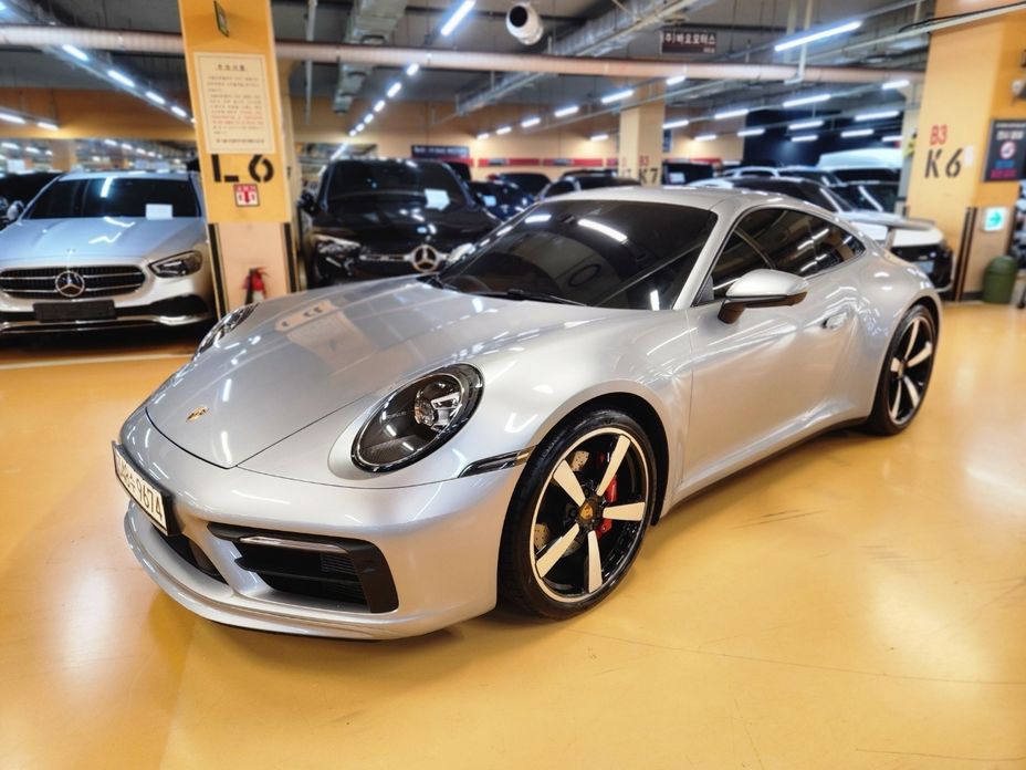 Porsche 911 2021