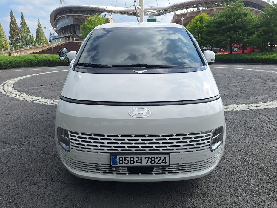 Hyundai Staria 2025