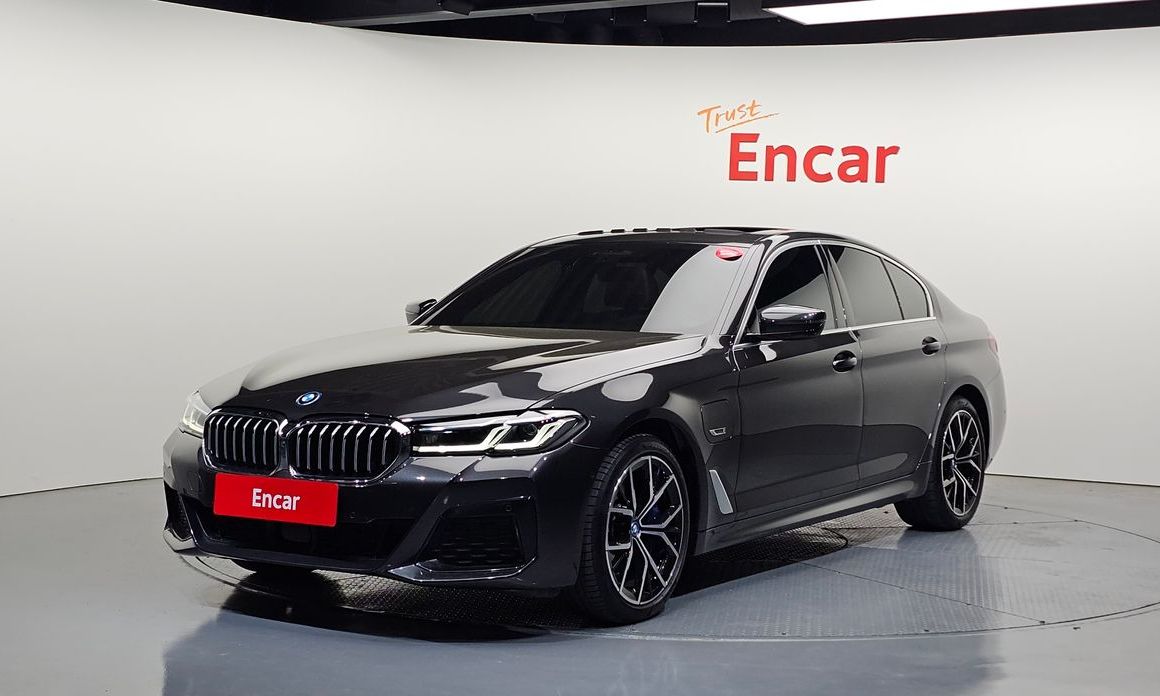 BMW 5-Series 2022