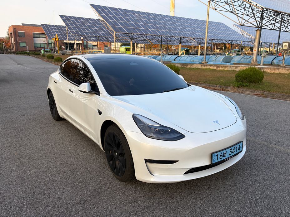 Tesla Model 3 2022