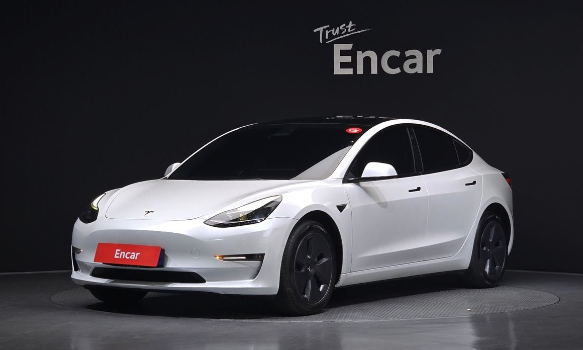 Tesla Model 3 2022
