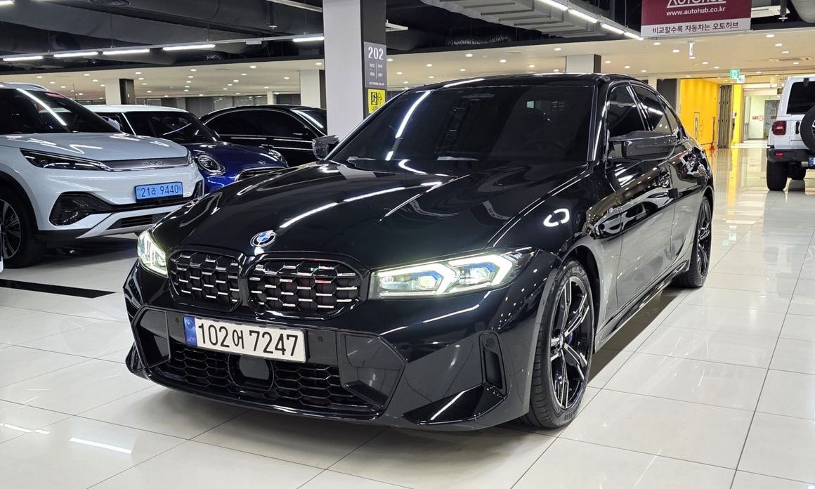 BMW 3-Series 2023