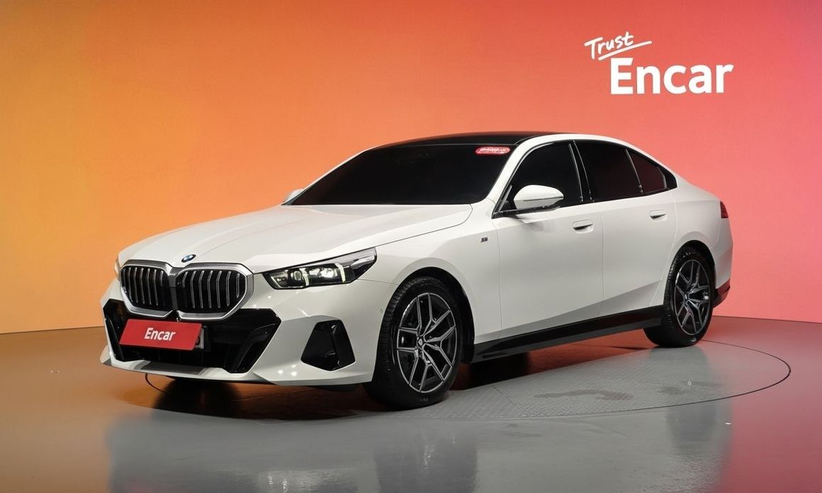 BMW 5-Series 2025