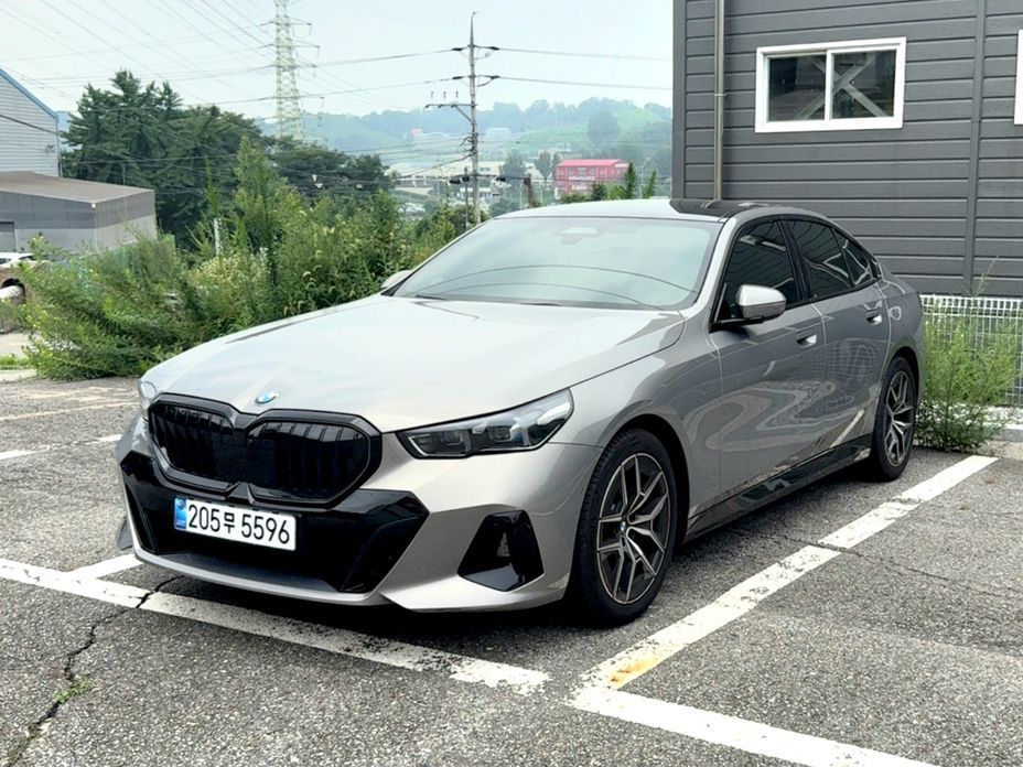 BMW 5-Series 2026