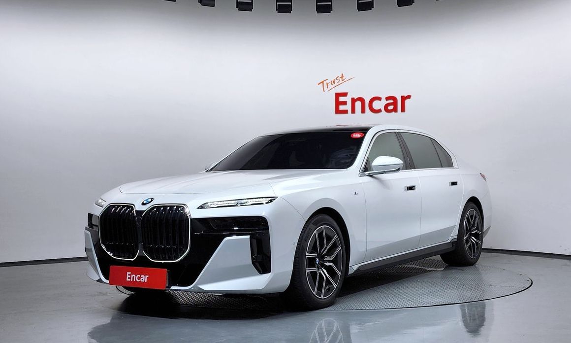 BMW 7-Series 2024