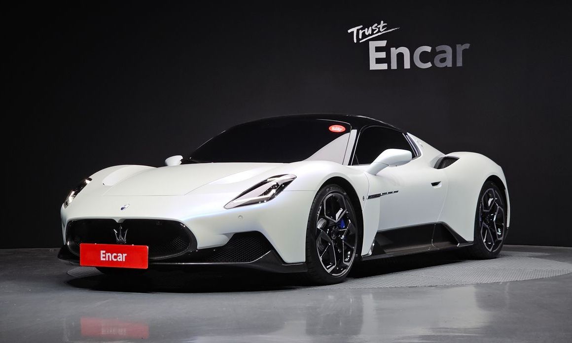 Maserati MC20 2022