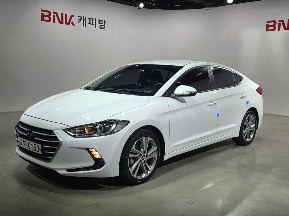 Hyundai AVANTE 2017