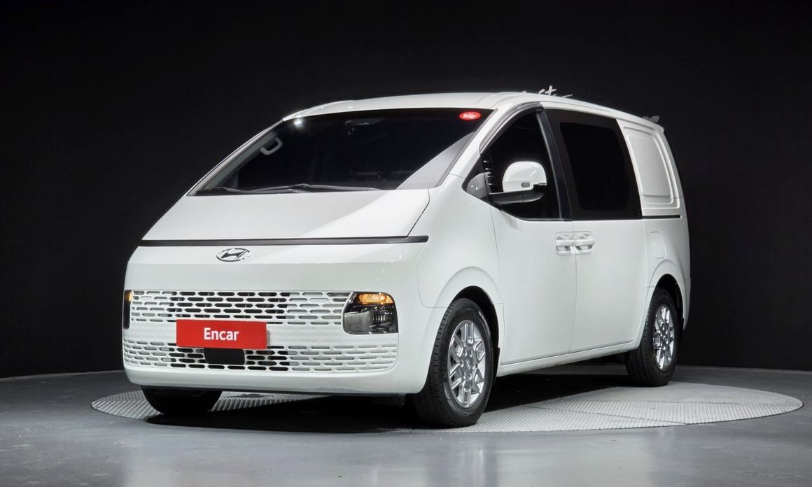 Hyundai Staria 2022