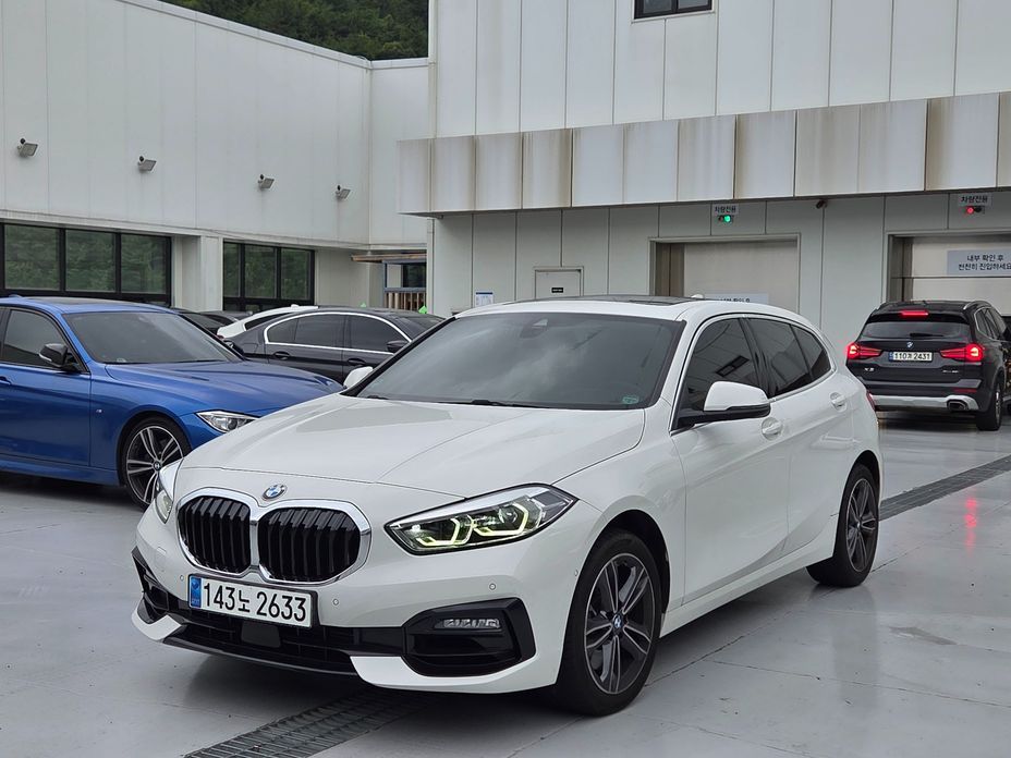 BMW 1-Series 2023