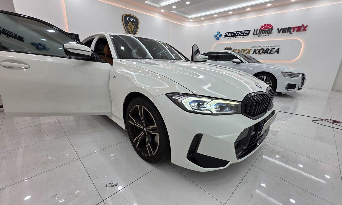 BMW 3-Series 2023