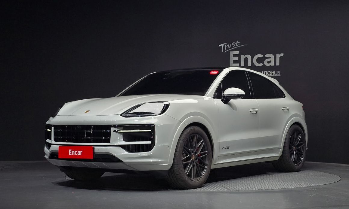 Porsche Cayenne 2025
