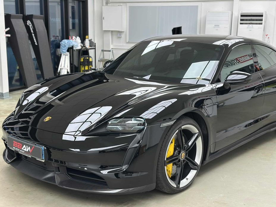 Porsche Taycan 2022
