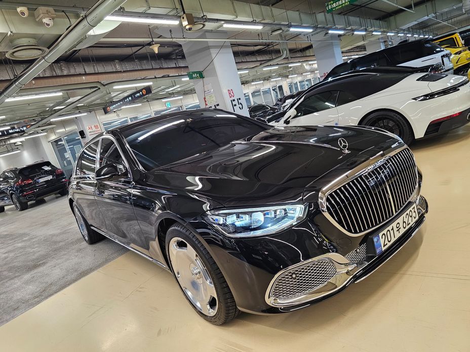 Mercedes-Benz S-Class 2023