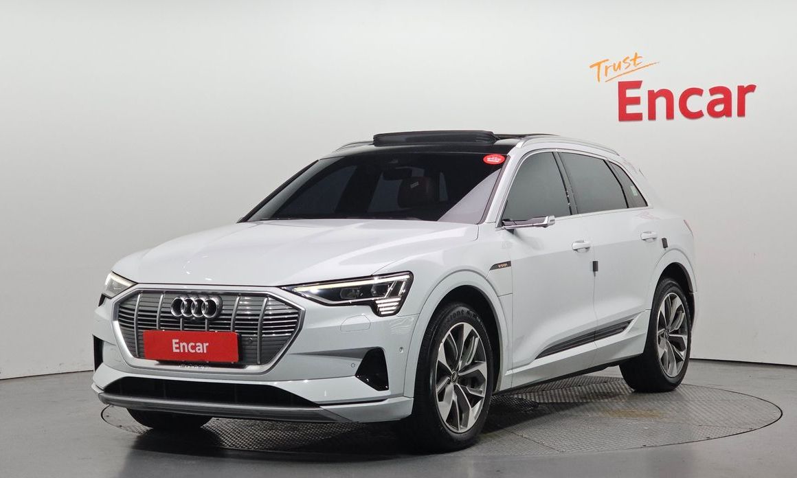 Audi e-tron 2021