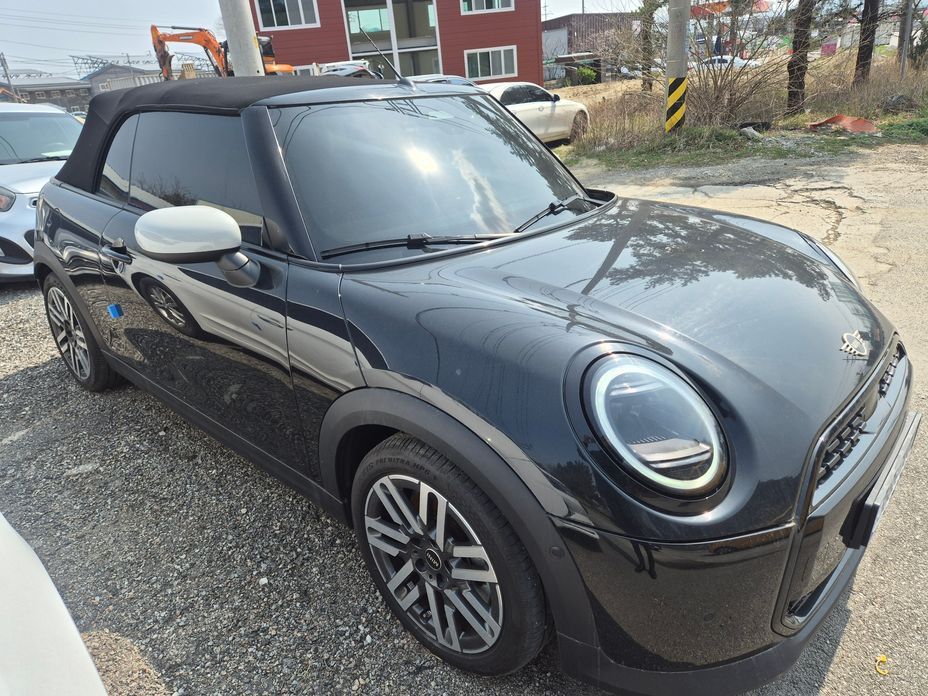 Mini Cooper Convertible 2025