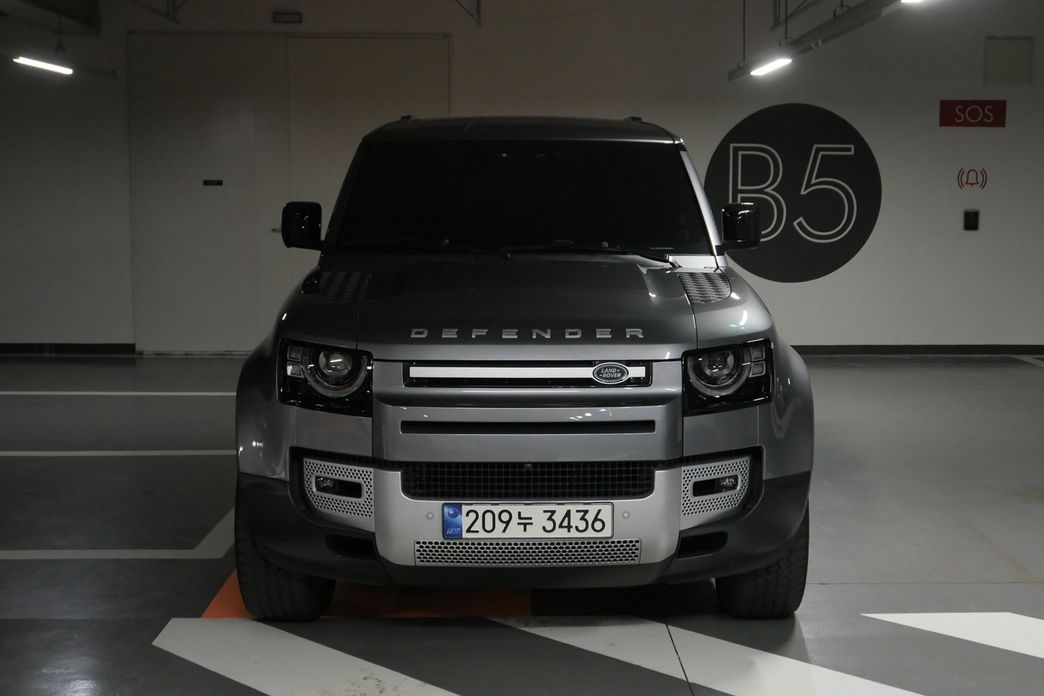 Land Rover Defender 2022