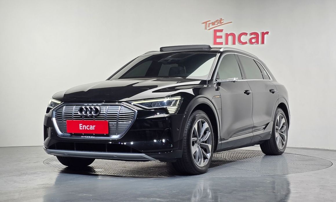 Audi e-tron 2022