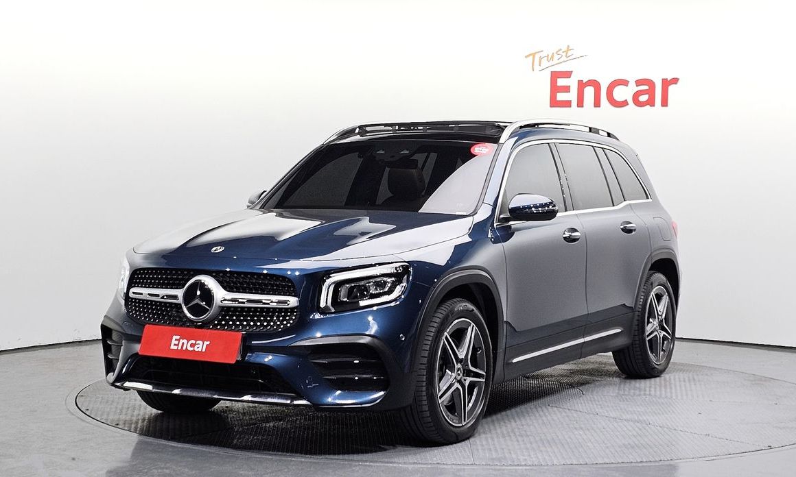Mercedes-Benz GLB-Class 2023