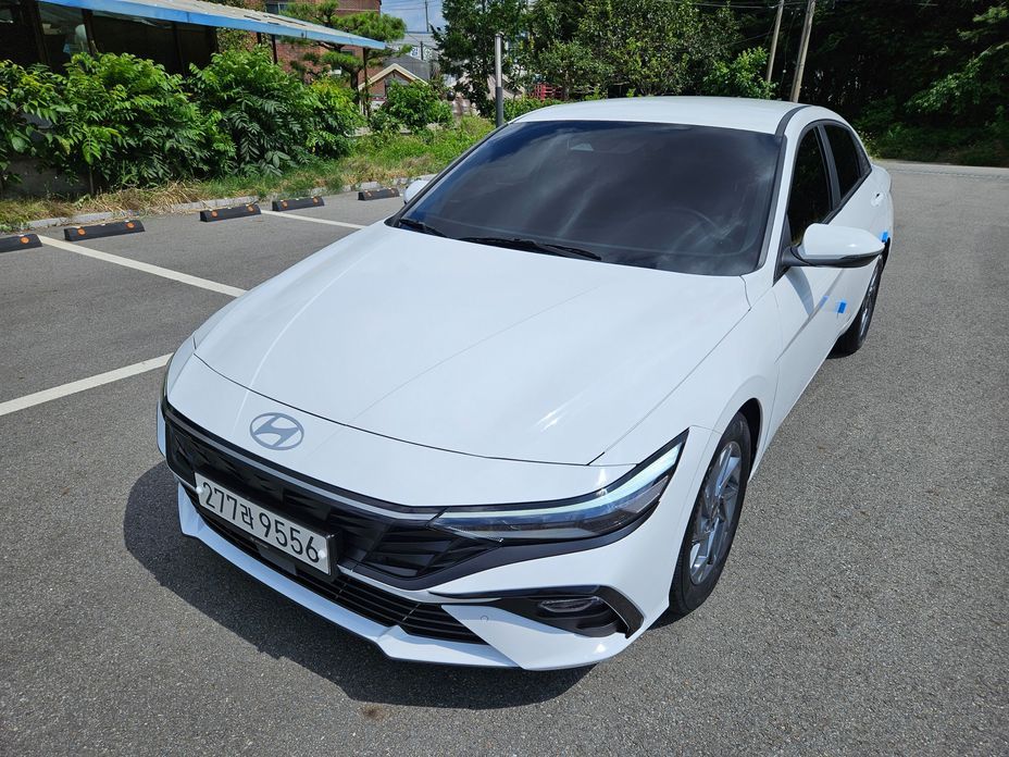 Hyundai AVANTE 2024