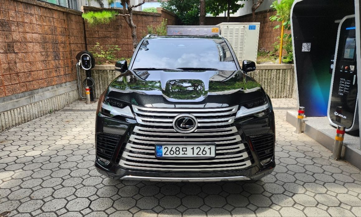 Lexus LX 2025