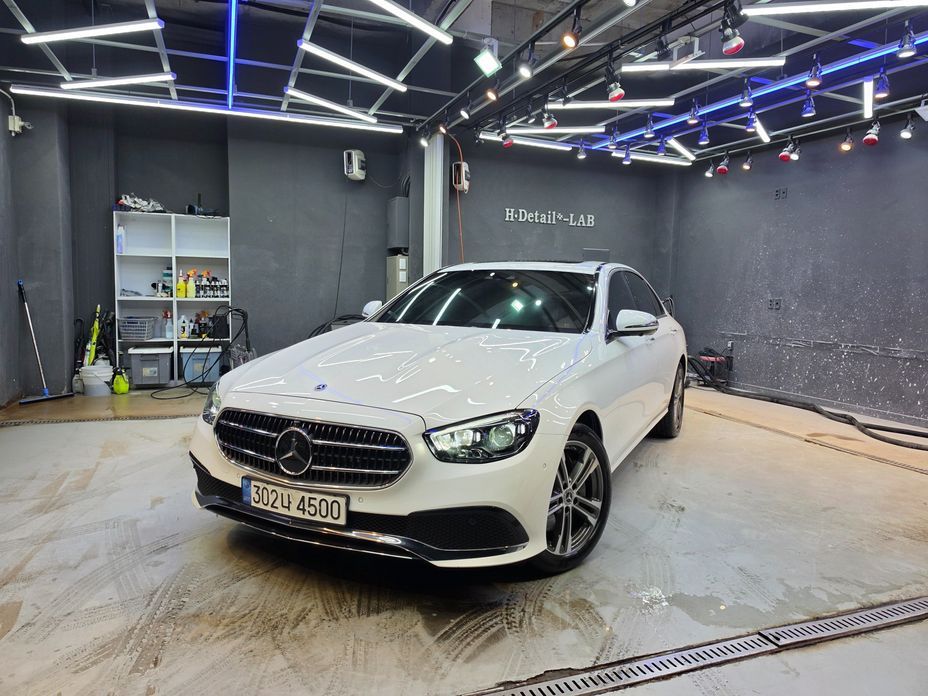 Mercedes-Benz E-Class 2022