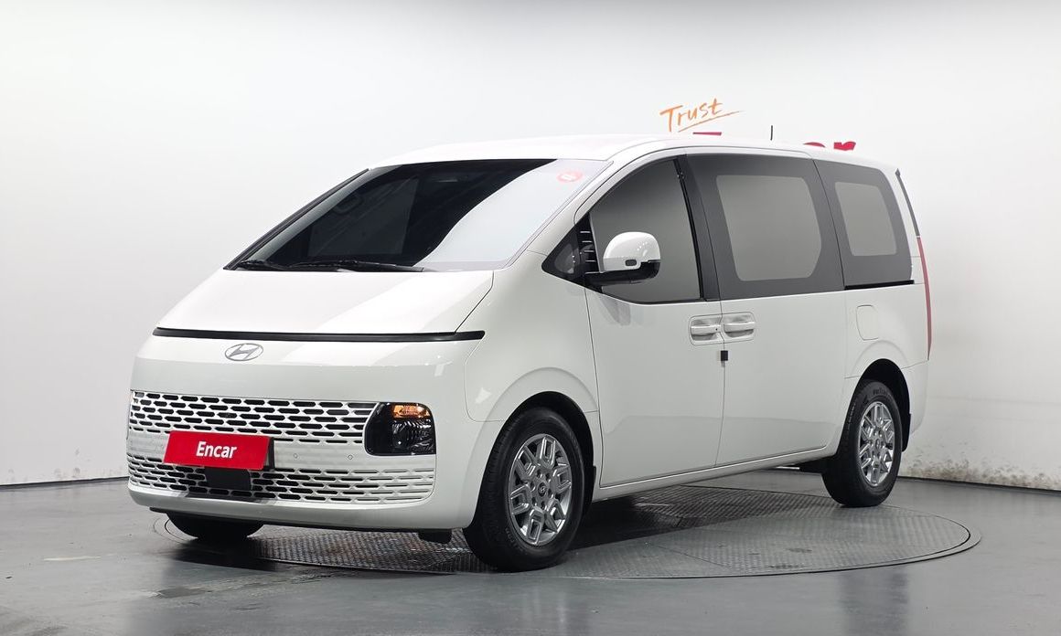 Hyundai Staria 2025