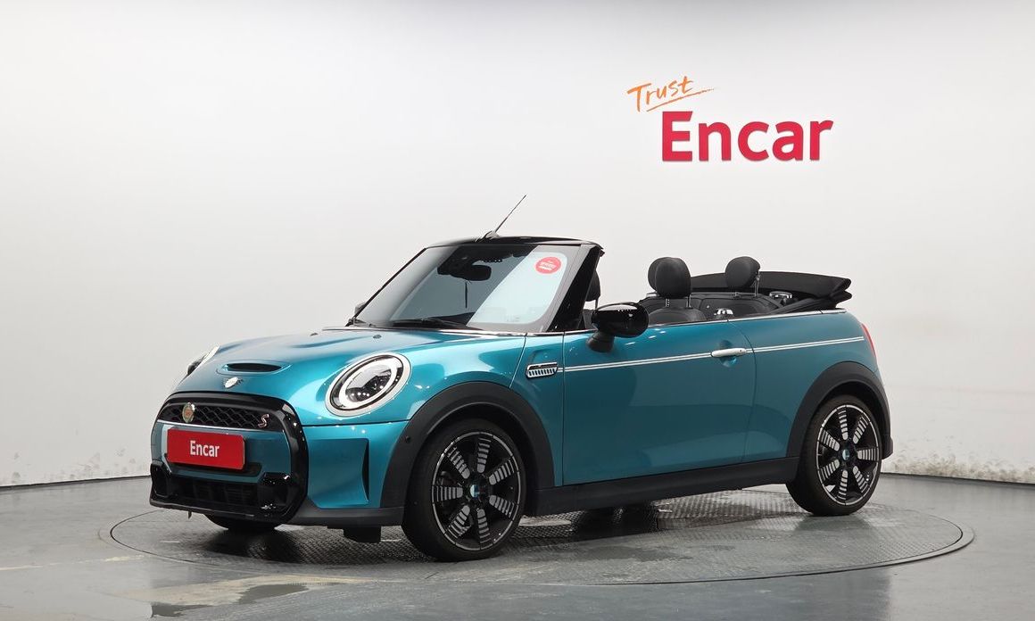 Mini Cooper Convertible 2023