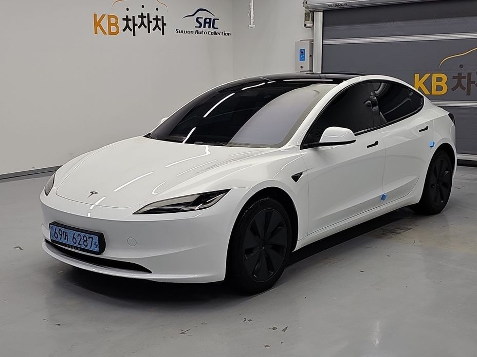 Tesla Model 3 2025
