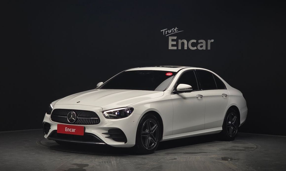 Mercedes-Benz E-Class 2023