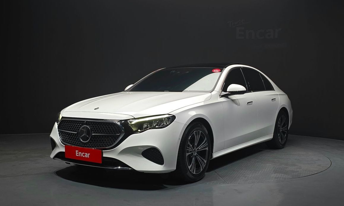 Mercedes-Benz E-Class 2024