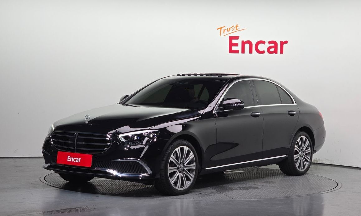 Mercedes-Benz E-Class 2023