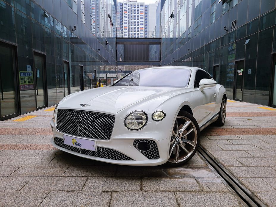 Bentley Continental 2020