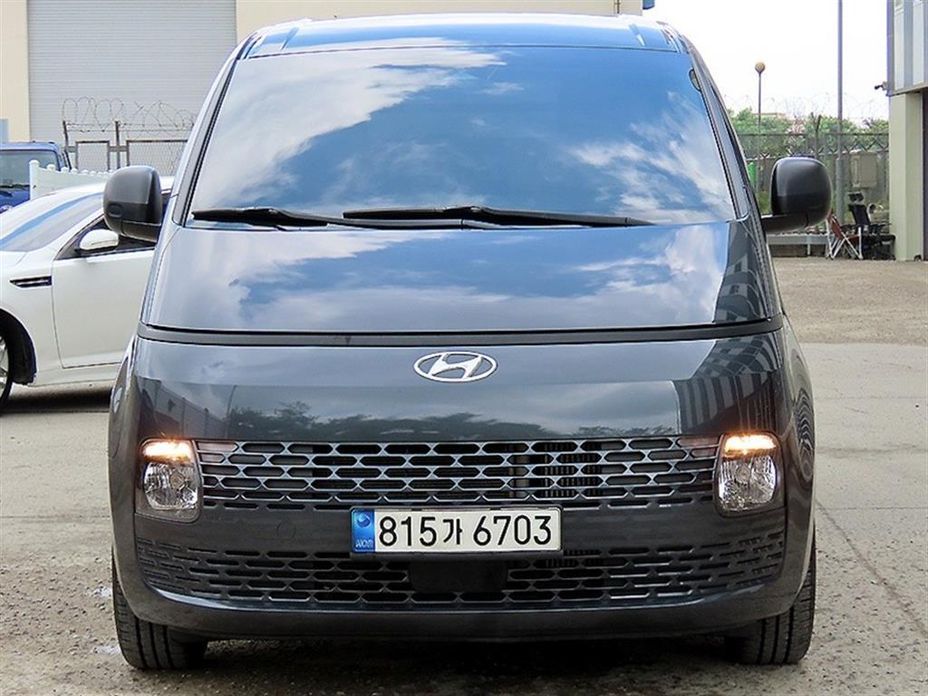 Hyundai Staria 2023