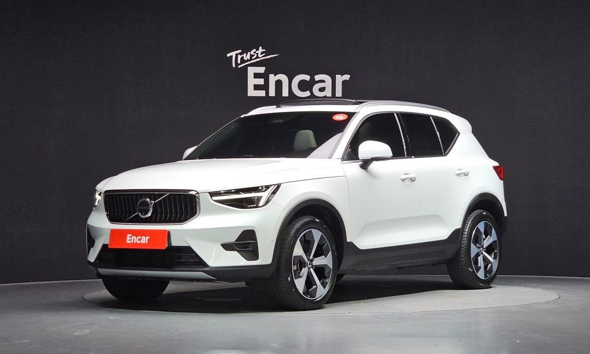 Volvo XC40 2024