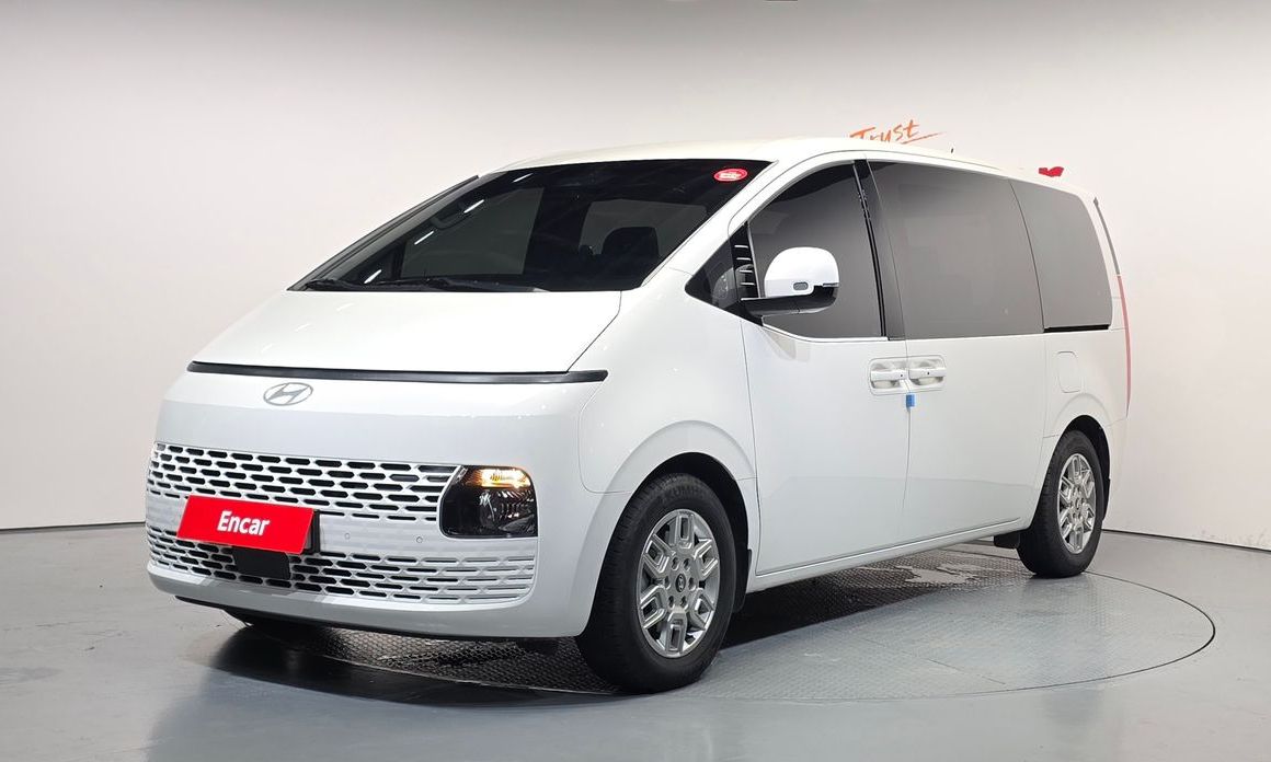 Hyundai Staria 2025