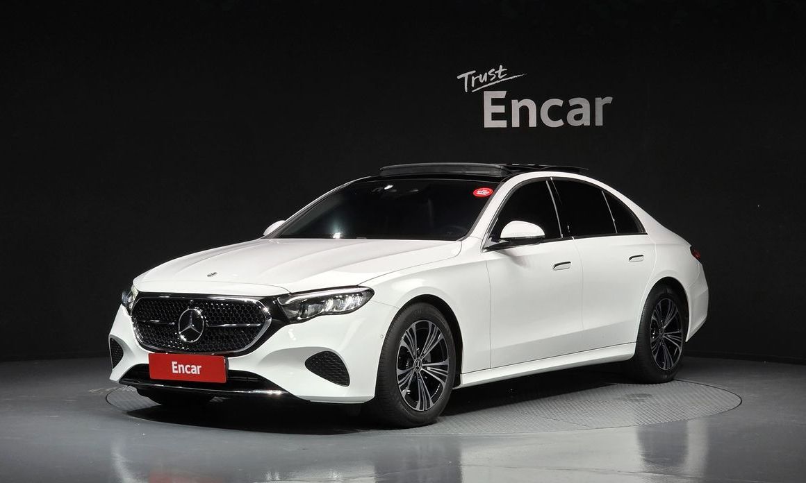 Mercedes-Benz E-Class 2024