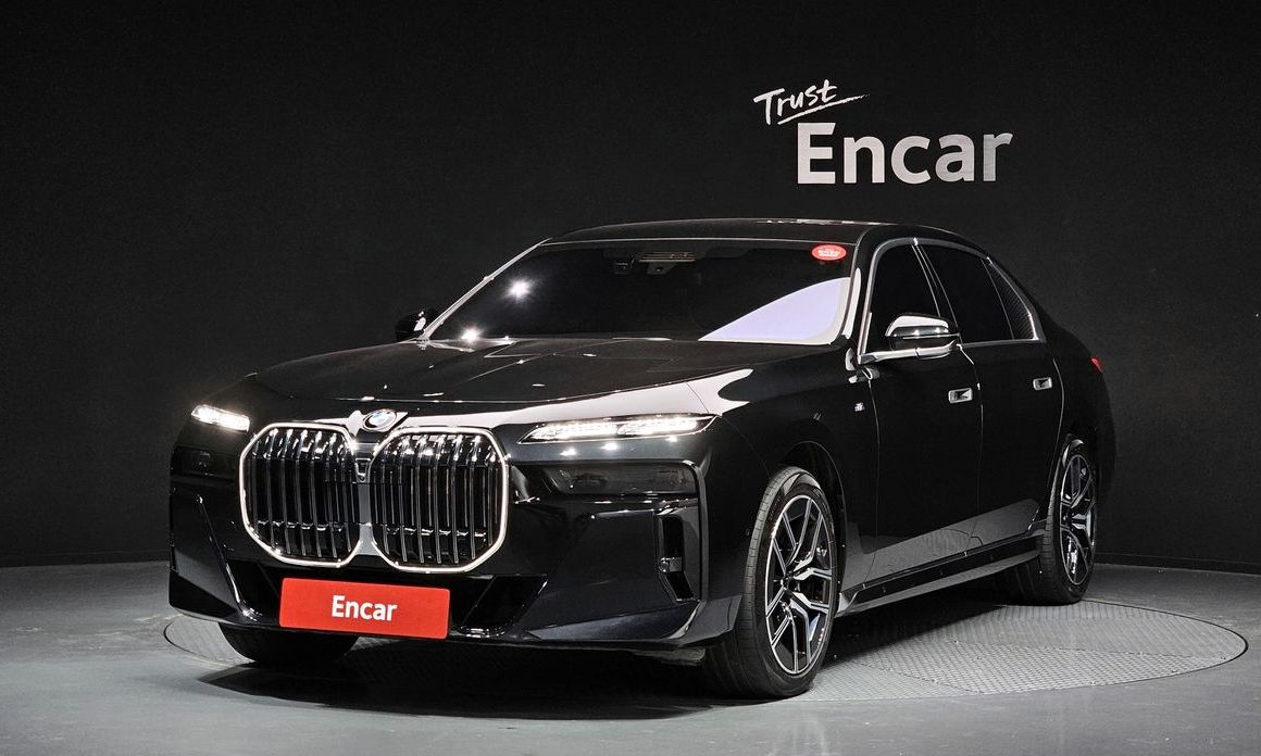 BMW 7-Series 2024
