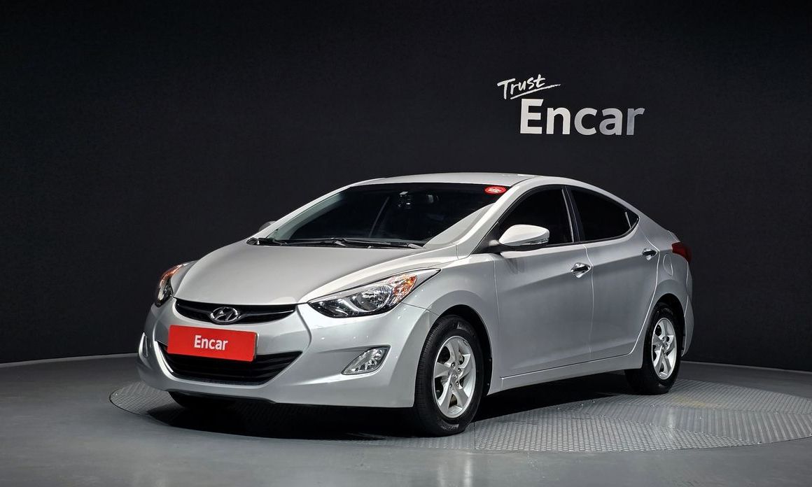 Hyundai AVANTE 2012